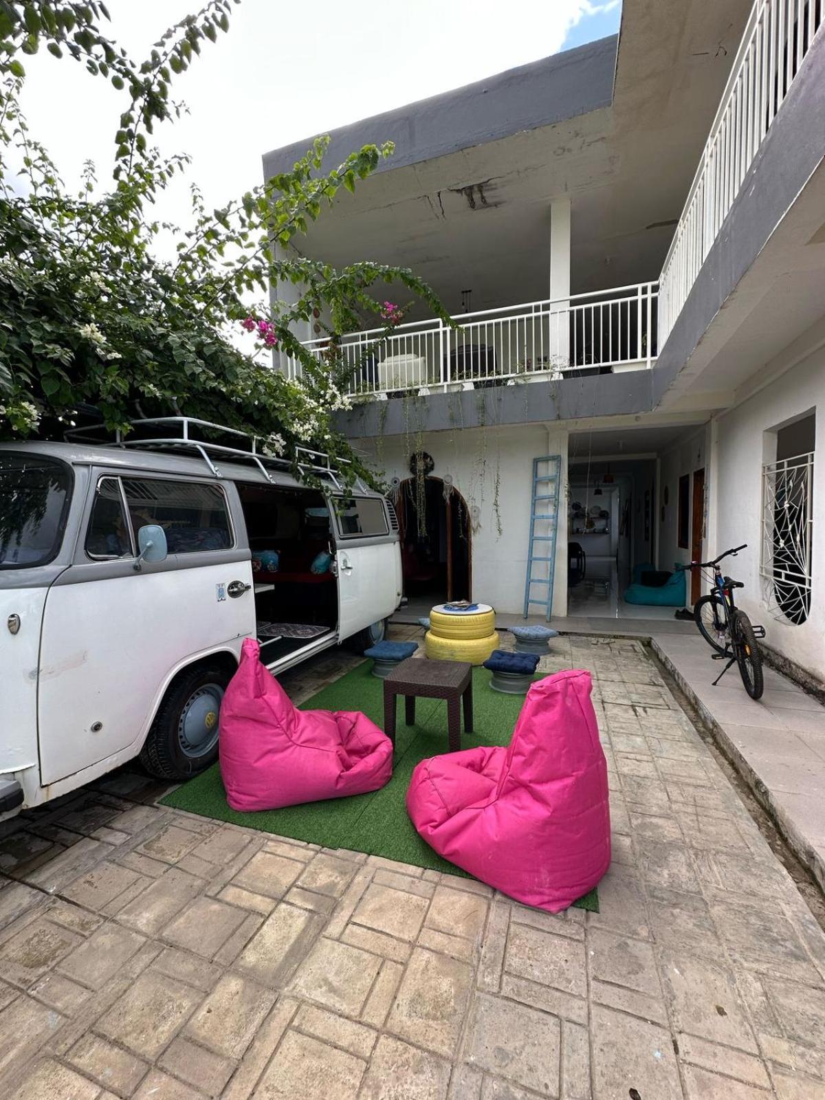 D'Flora Homestay Labuan Bajo Exterior foto